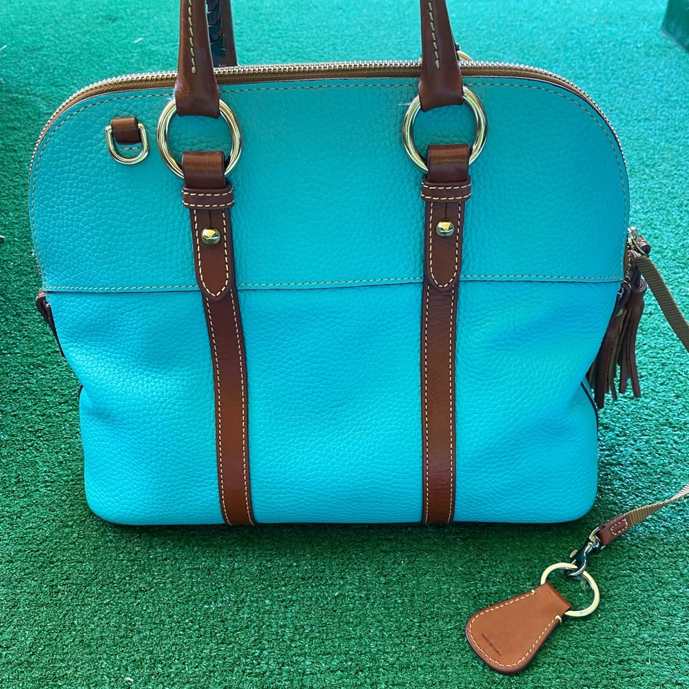 Final Price!!Beautiful Dooney & Bourke Purse - Picture 12 of 17